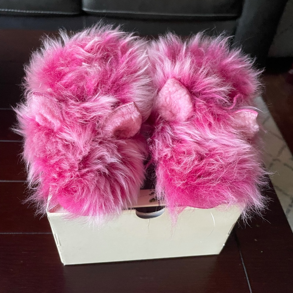 Ugg Pinkipuff Slipper Toddler 4/5